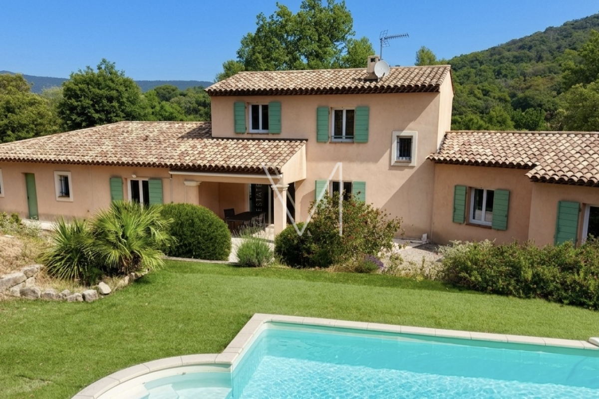 Luxury House for sale in Le Plan-de-La-Tour, 1 090 000 €, Photo 1