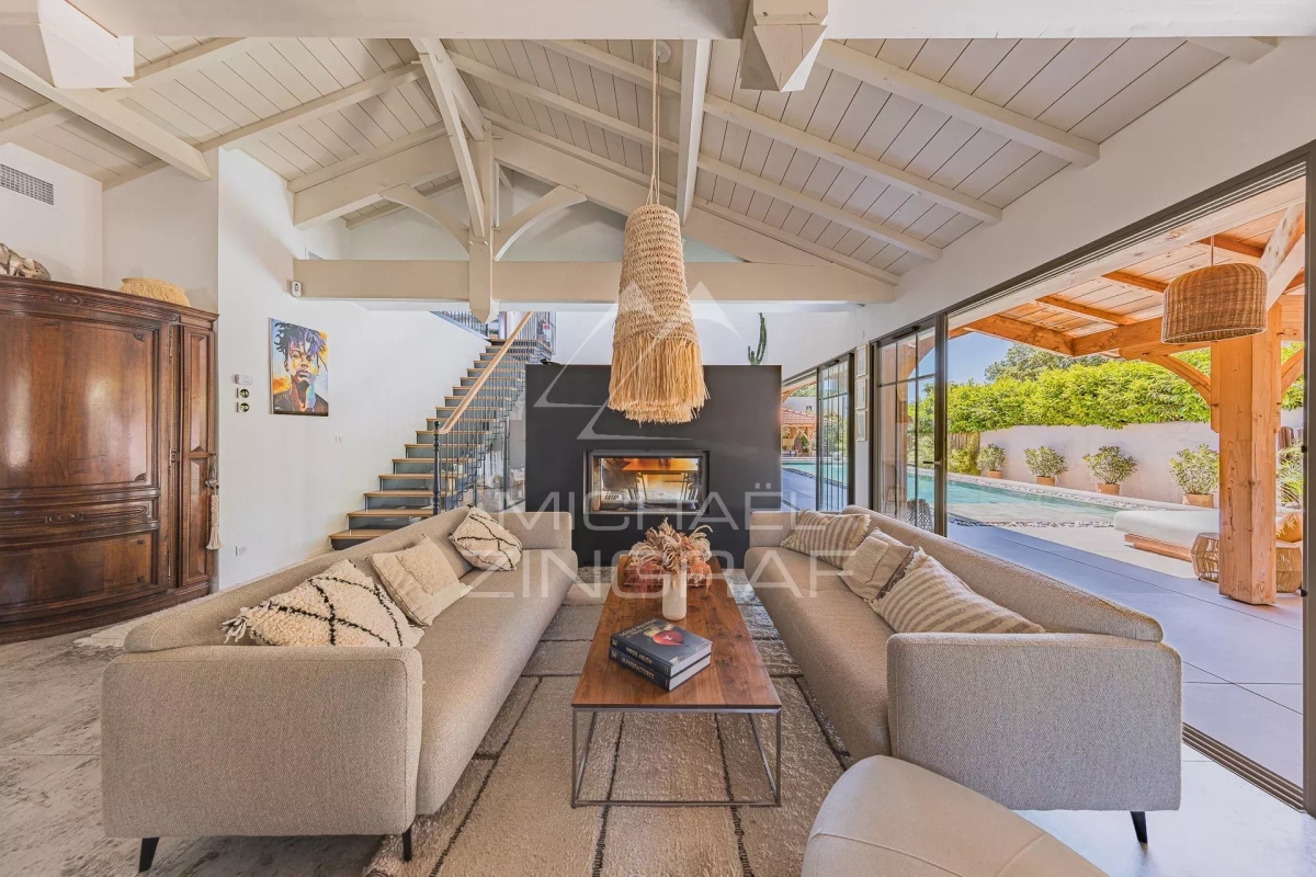 Luxury House for sale in Mios, 1 890 000 €, Photo 1