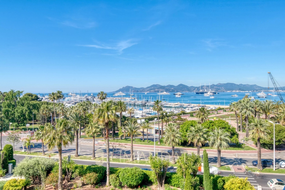 Luxury Apartment for sale in Cannes, 2 440 000 €, Photo 1