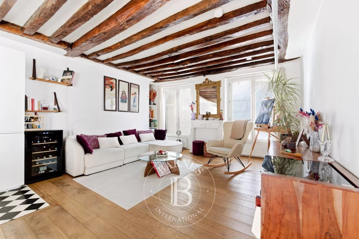 Luxury Apartment for sale in Paris 3ème, 750 000 €, Photo 2