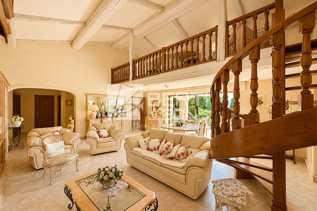 Maison de luxe à vendre à Les Adrets de l'Esterel, 995 000 €, Photo 7