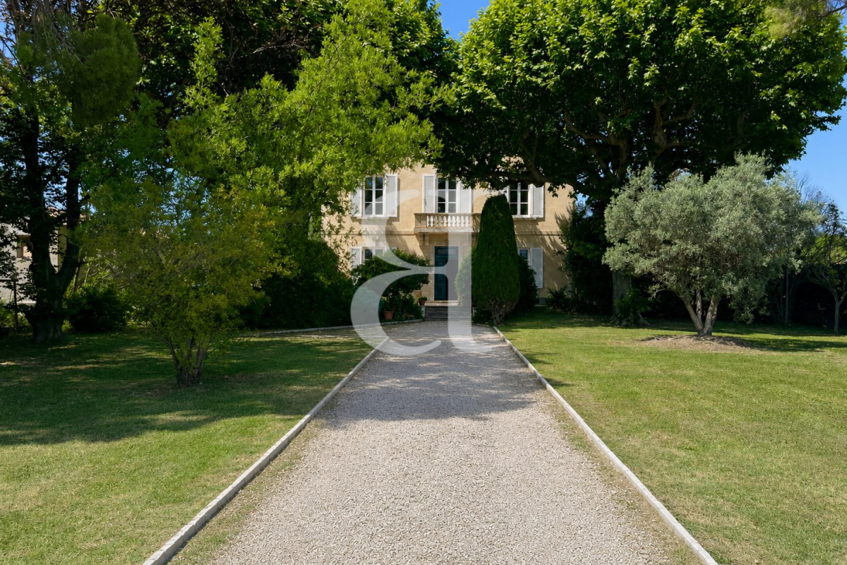 Maison de luxe à vendre à Graveson, 1 272 000 €, Photo 1