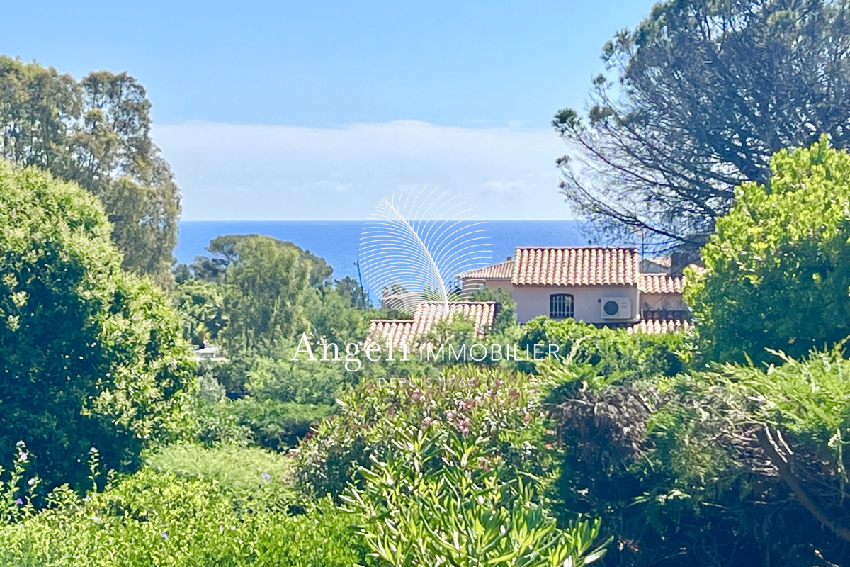 Maison de luxe à vendre à Les Issambres, 780 000 €, Photo 2