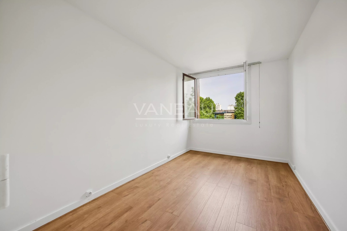 Luxury Apartment for sale in Meudon la Foret, 275 000 €, Photo 7