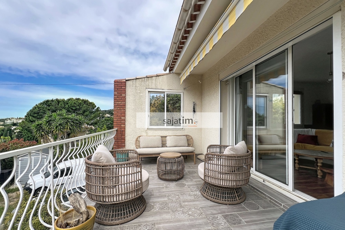 Maison de luxe à vendre à La Seyne-sur-Mer, 499 000 €, Photo 2