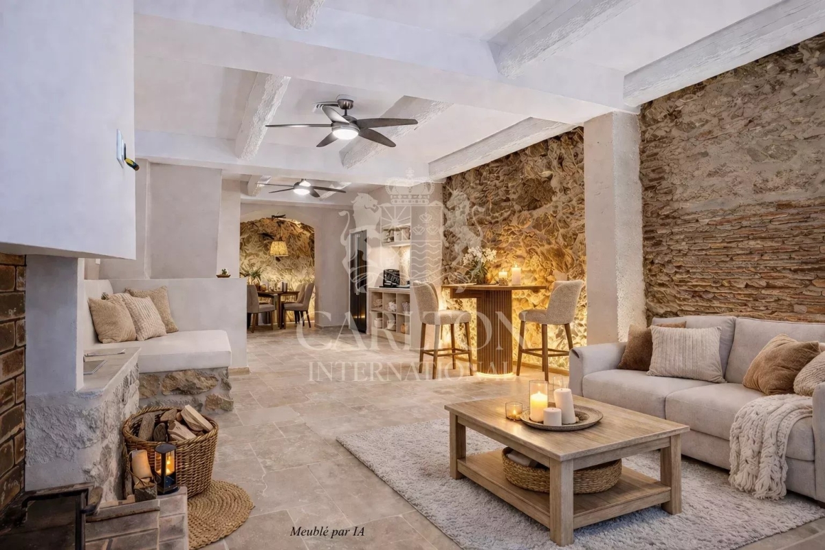 Luxury Apartment for sale in Grimaud, 495 000 €, Photo 1