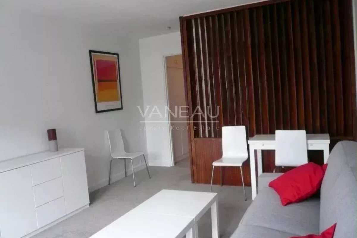 Appartement de luxe à louer à Neuilly-sur-Seine, 979 €, Photo 1