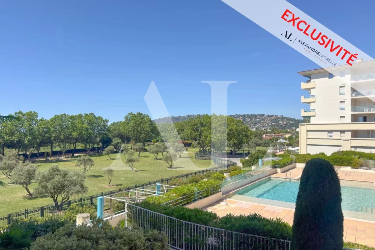 Appartement de luxe à vendre à Antibes, 349 000 €, Photo 1