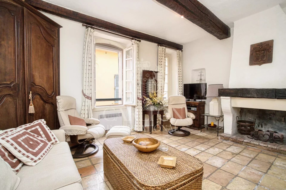 Luxury Apartment for sale in Saint-Tropez, 1 890 000 €, Photo 2