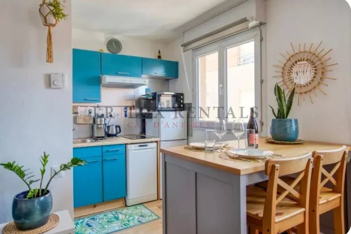 Appartement de luxe à louer à Le Golfe Juan, 1 000 €, Photo 2