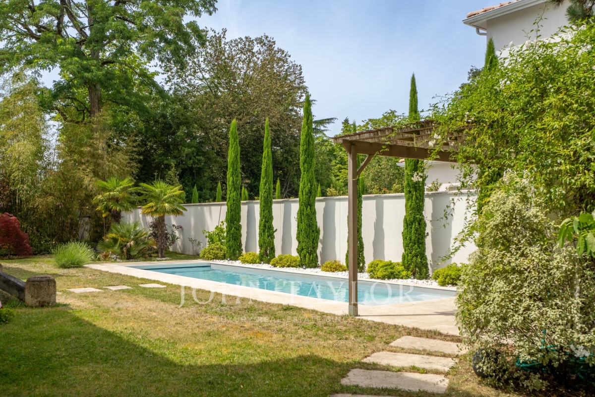 Luxury House for sale in Bordeaux, 1 349 000 €, Photo 2