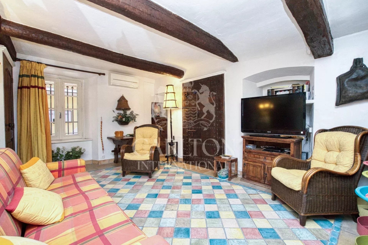 Luxury Apartment for sale in Saint-Tropez, 1 890 000 €, Photo 3
