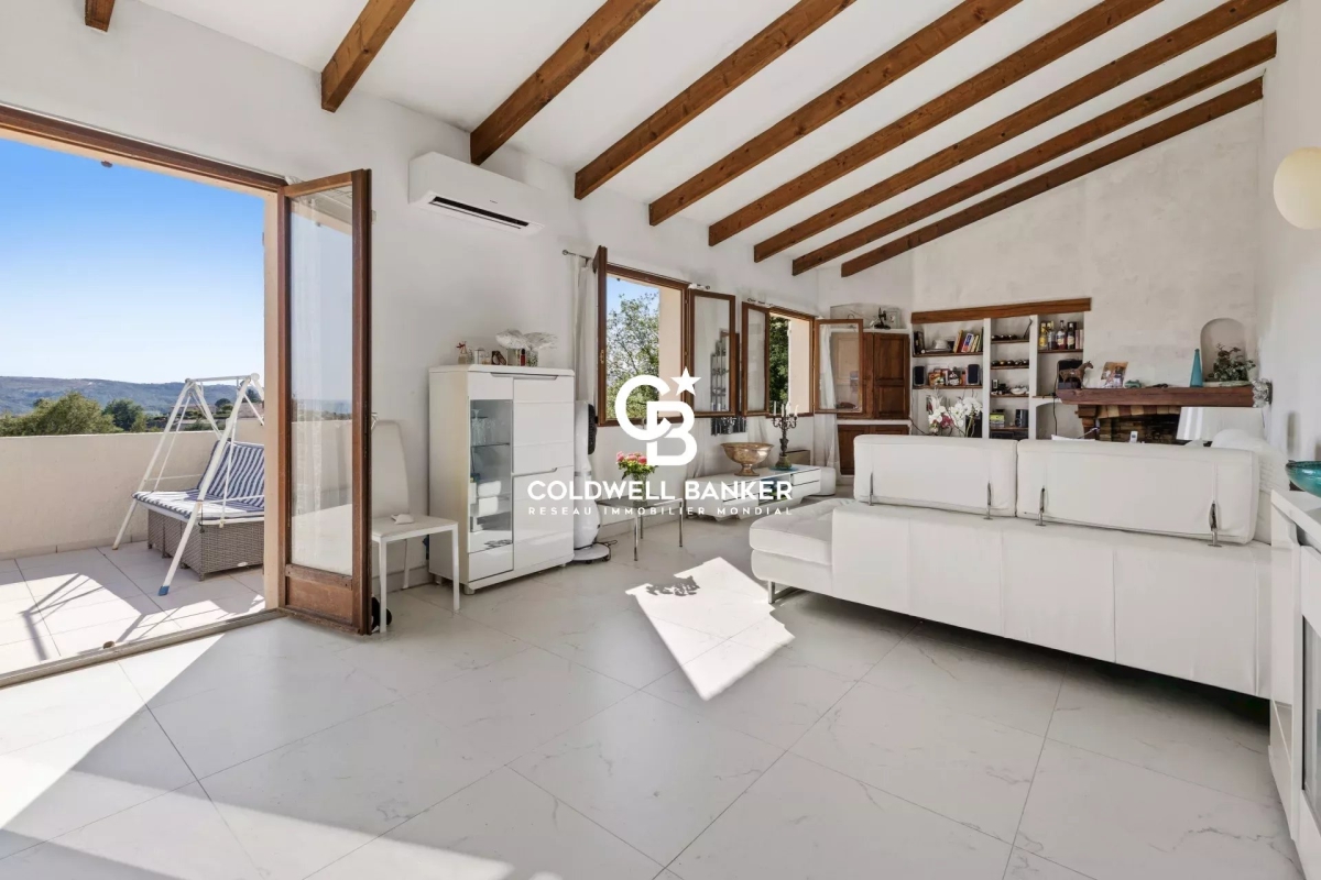 Maison de luxe à vendre à Cagnes-sur-Mer, 745 000 €, Photo 3