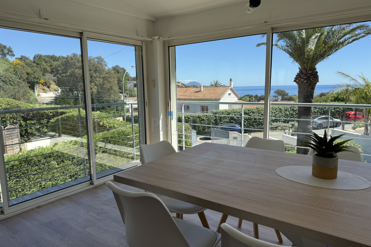 Maison de luxe à vendre à Les Issambres, 870 000 €, Photo 4
