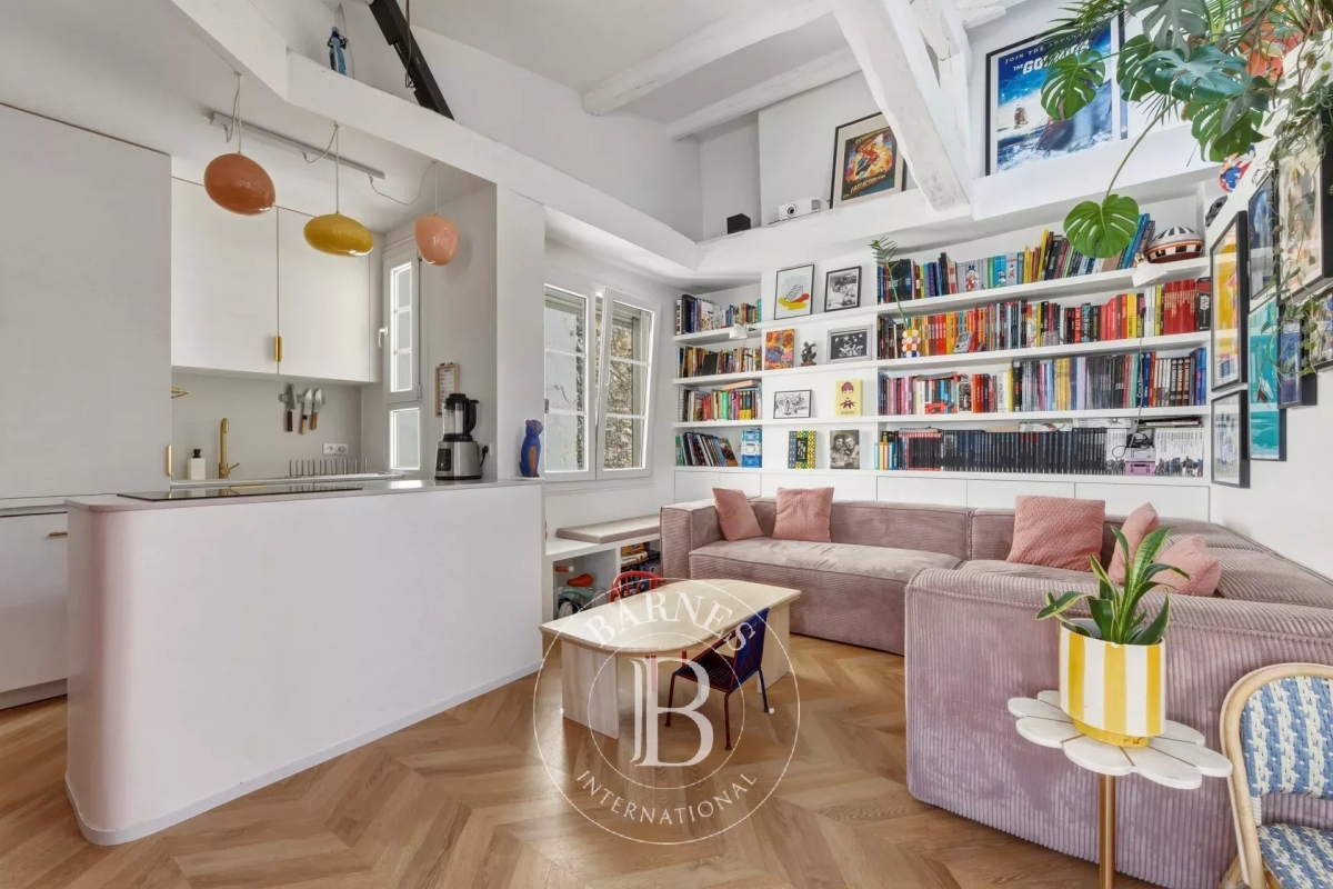 Luxury Apartment for sale in Paris 3Ème, 695 000 €, Photo 4