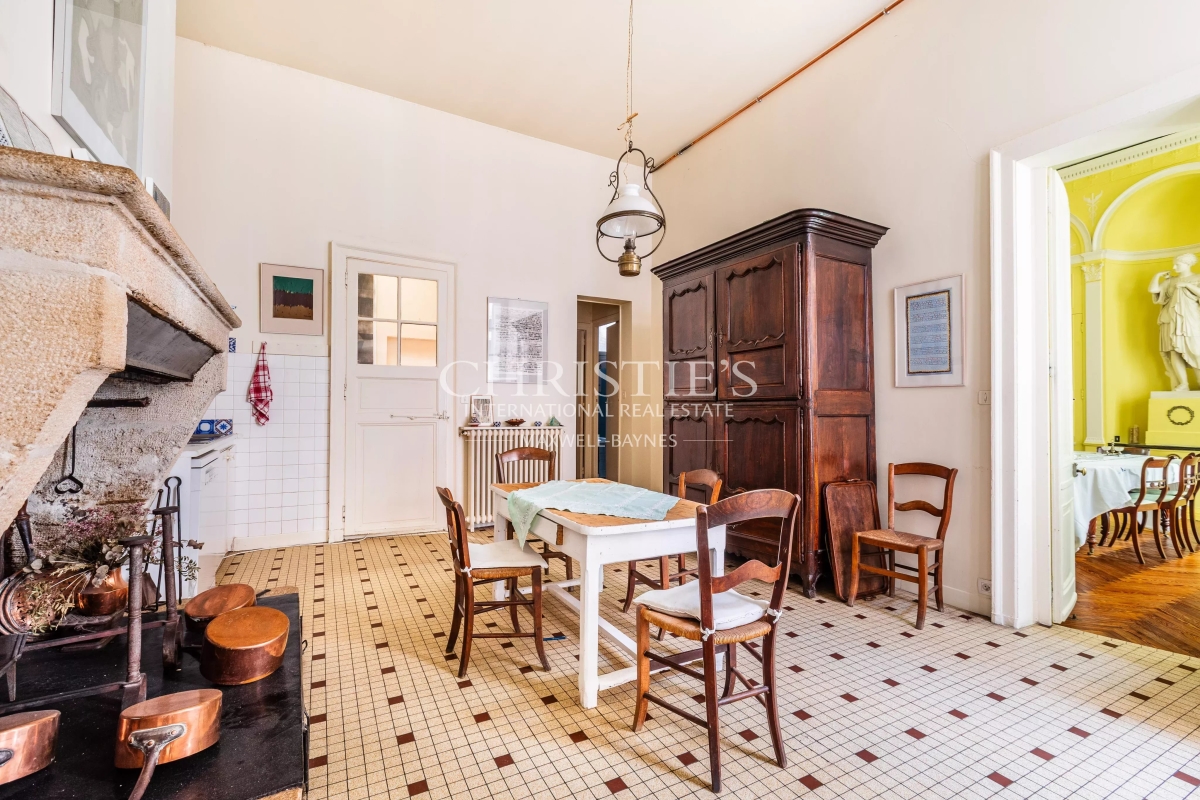 Luxury Apartment for sale in Bordeaux, 1 520 000 €, Photo 4