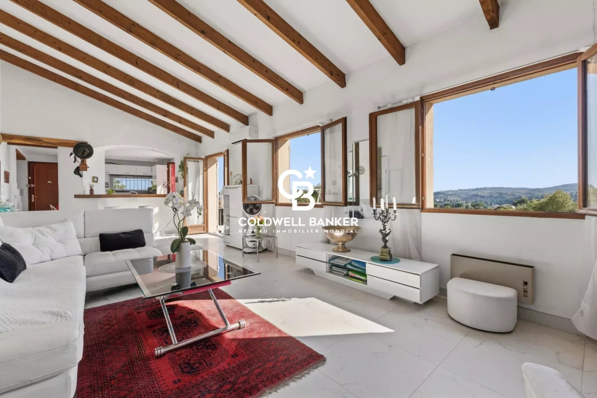 Maison de luxe à vendre à Cagnes-sur-Mer, 745 000 €, Photo 4