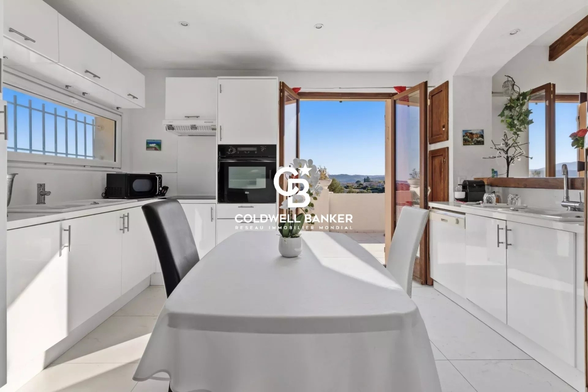 Maison de luxe à vendre à Cagnes-sur-Mer, 745 000 €, Photo 7