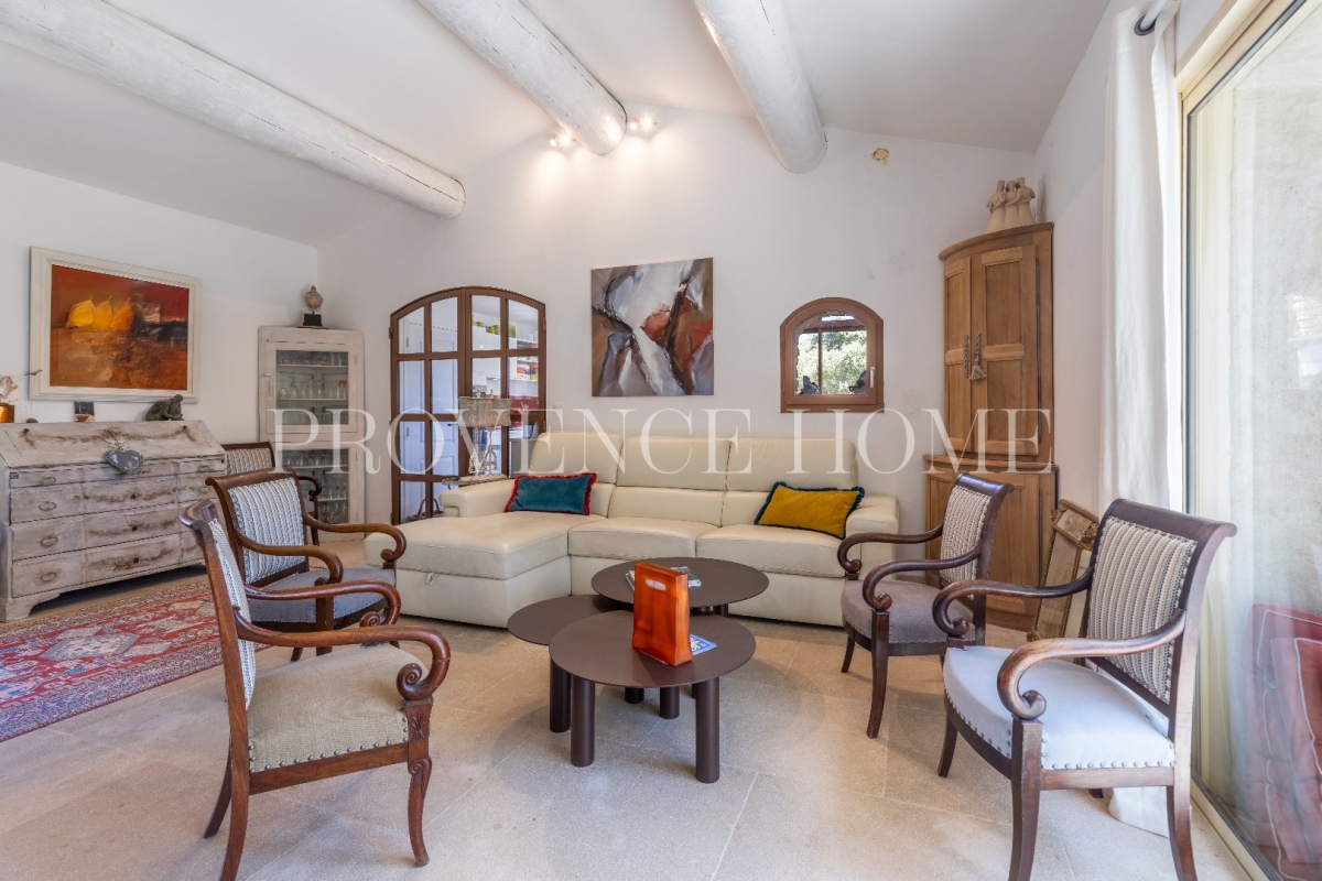 Luxury House for sale in Gordes, 1 100 000 €, Photo 5