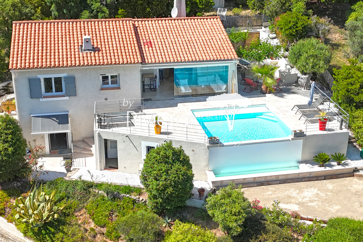 Luxury House for sale in Cavalaire-sur-Mer, 1 185 000 €, Photo 1