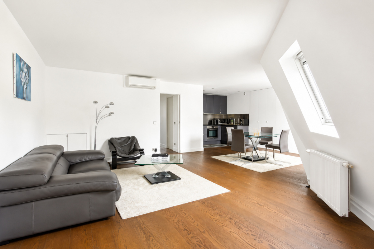 Luxury Apartment for sale in Paris 8ème, 990 000 €, Photo 2