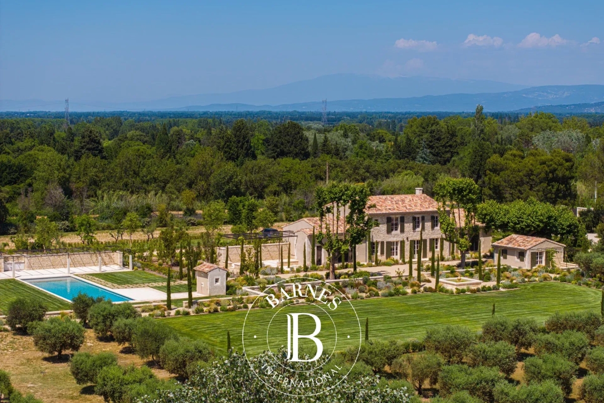 Luxury House for sale in Eygalières, 8 800 000 €, Photo 2
