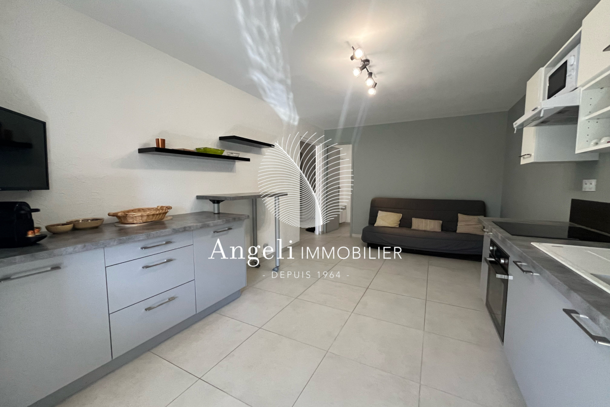 Appartement de luxe à vendre à Saint-Aygulf, 280 000 €, Photo 3