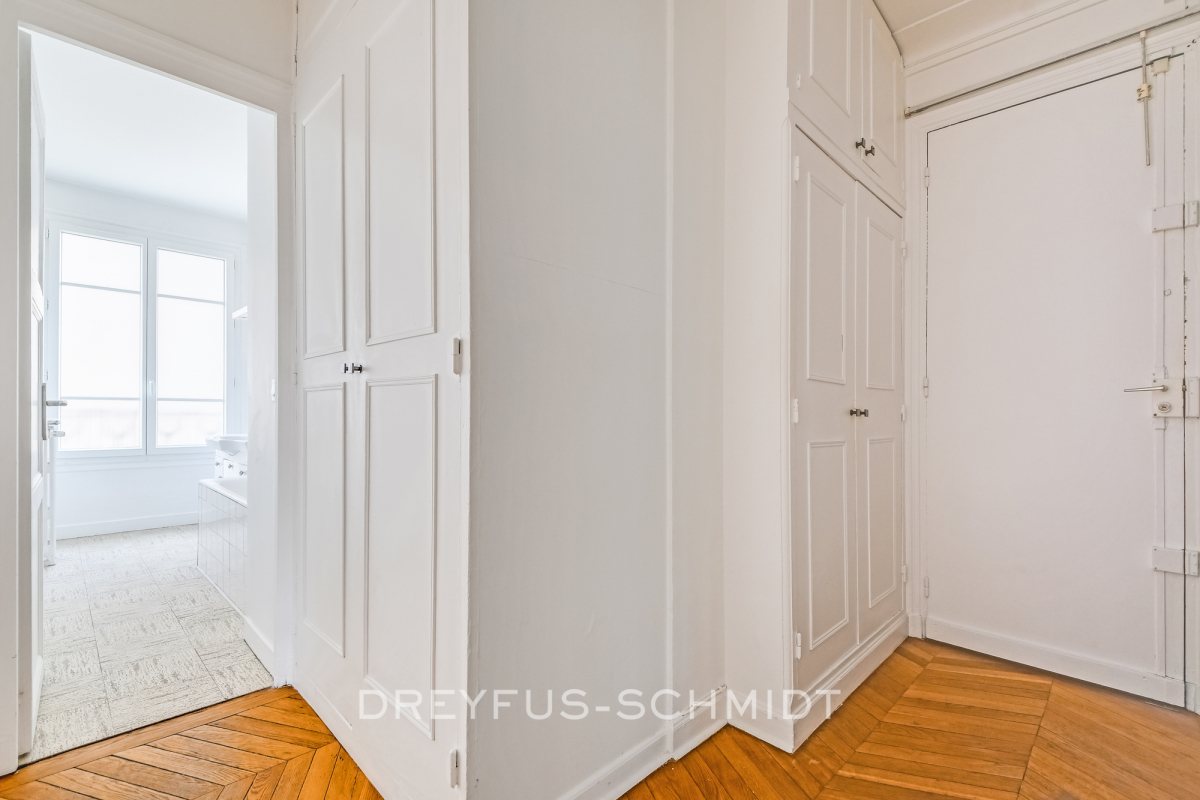 Appartement de luxe à vendre à Paris 16ème, 560 000 €, Photo 3