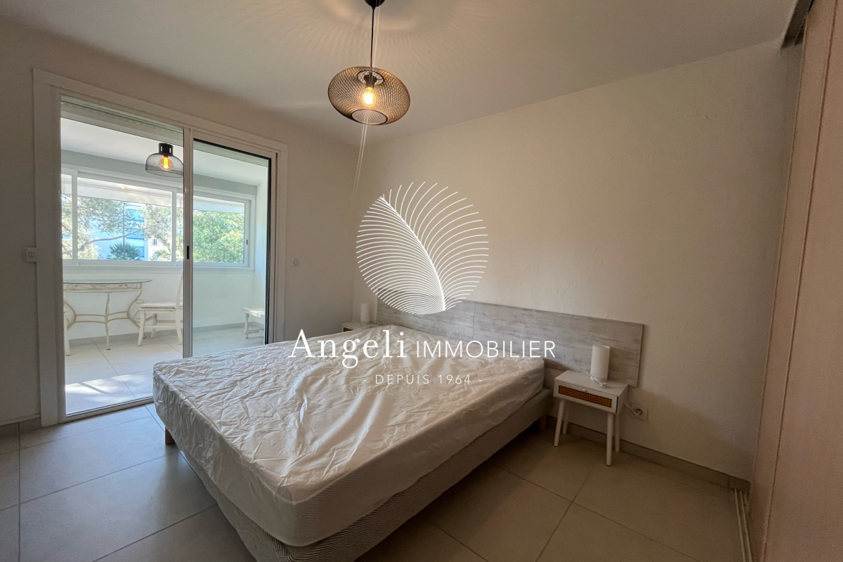 Appartement de luxe à vendre à Saint-Aygulf, 280 000 €, Photo 4