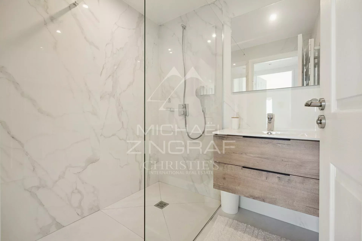 Luxury Apartment for sale in Mandelieu-la-Napoule, 995 000 €, Photo 4
