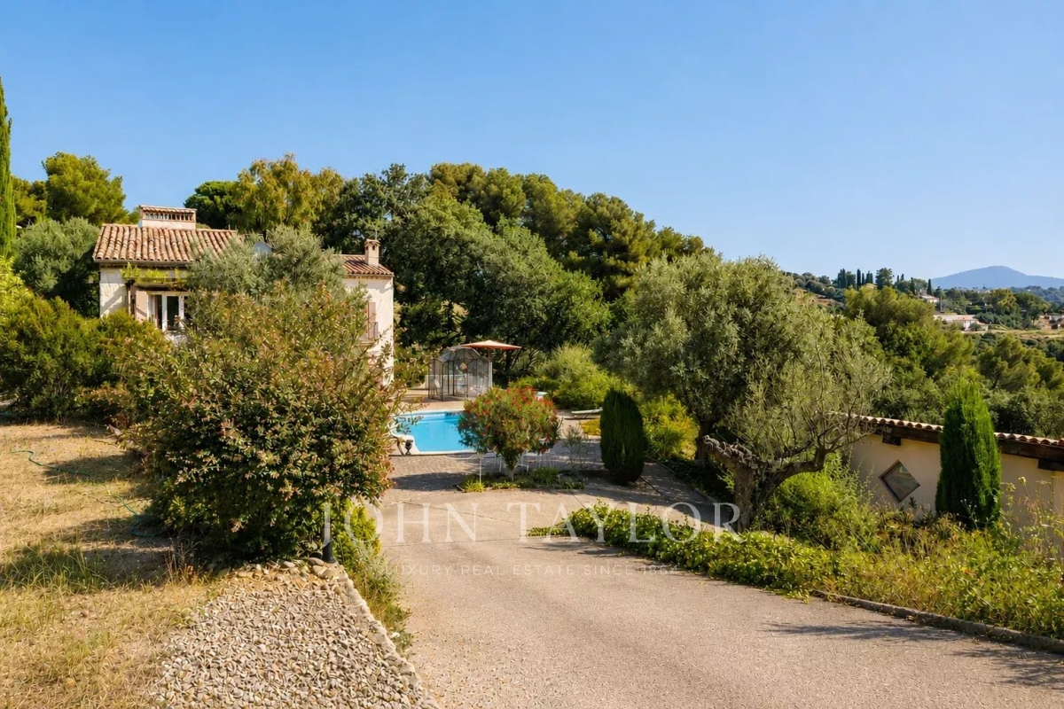 Luxury House for sale in Saint-Paul-de-Vence, 1 570 000 €, Photo 5