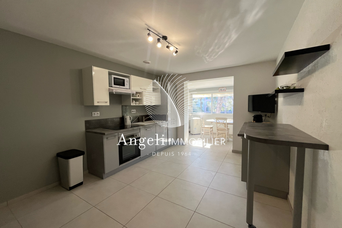 Appartement de luxe à vendre à Saint-Aygulf, 280 000 €, Photo 7