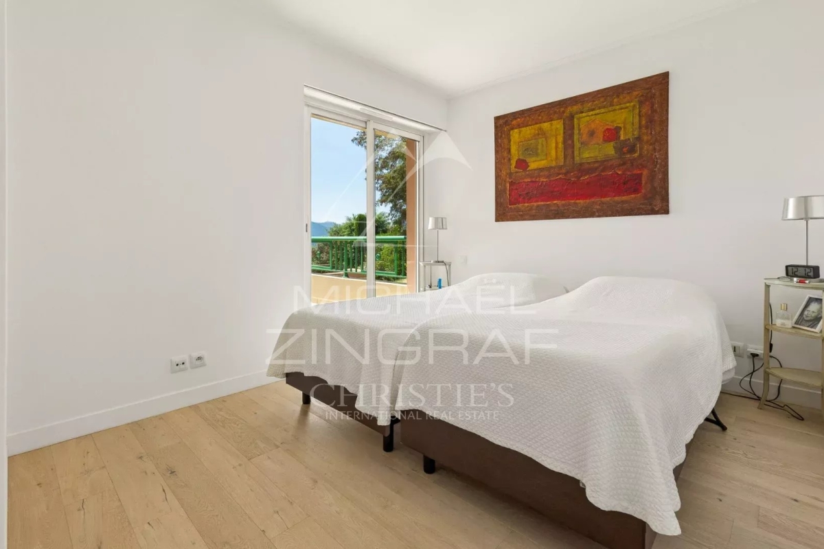 Luxury Apartment for sale in Mandelieu-la-Napoule, 995 000 €, Photo 7