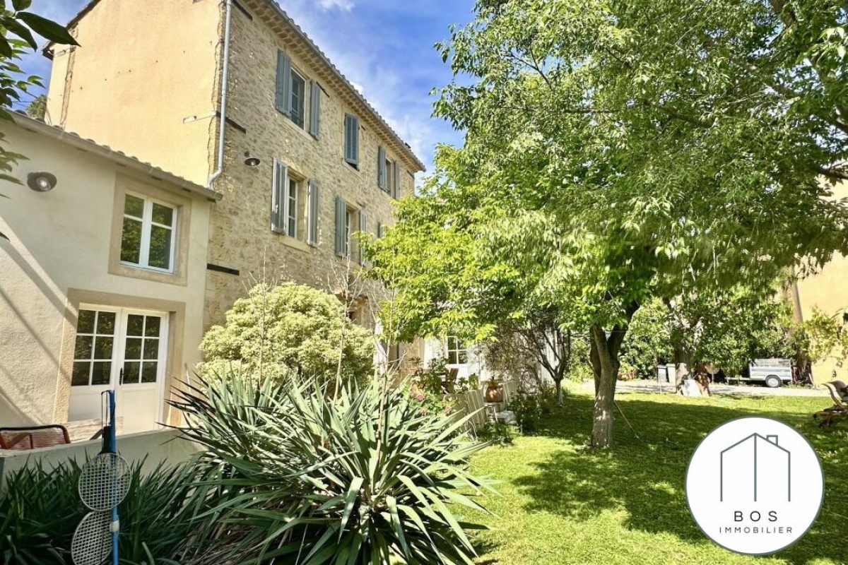 Maison de luxe à vendre à Salon-de-Provence, 1 050 000 €, Photo 1