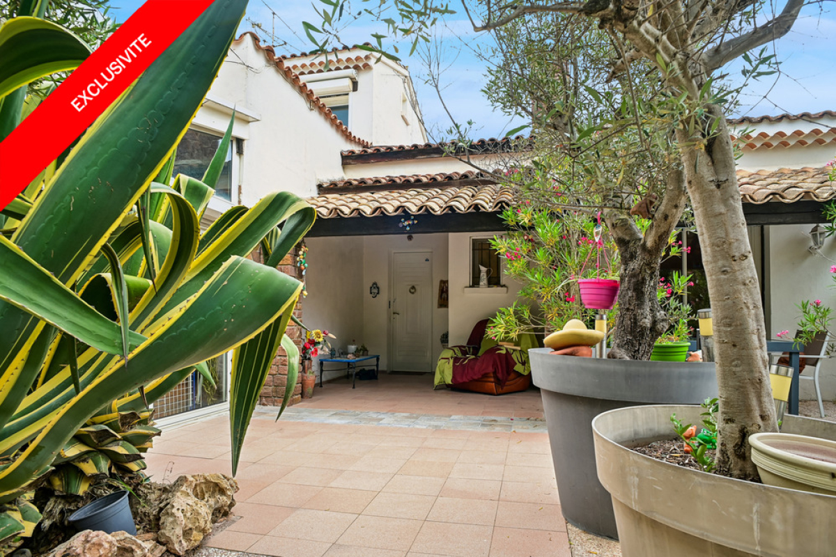 Maison de luxe à vendre à Saint-Raphaël, 795 000 €, Photo 1
