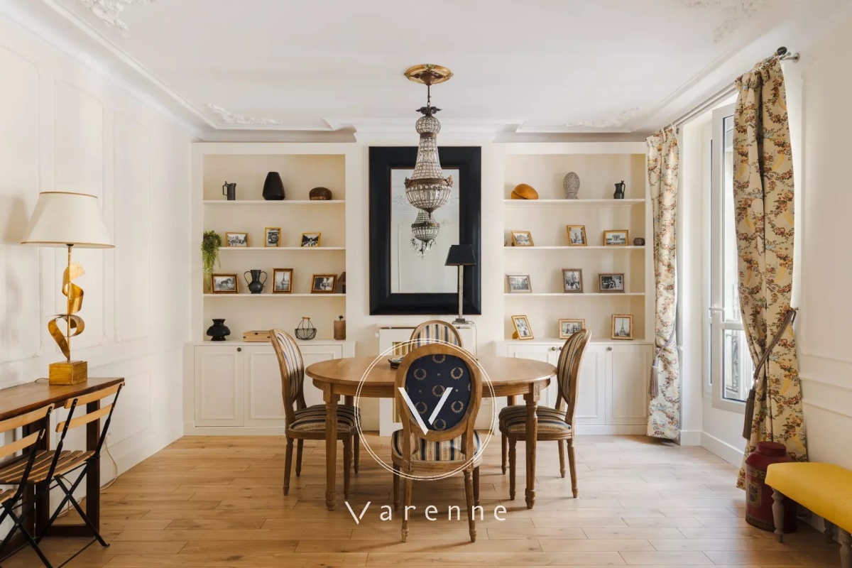Luxury Apartment for sale in Paris 7Ème, 699 000 €, Photo 2