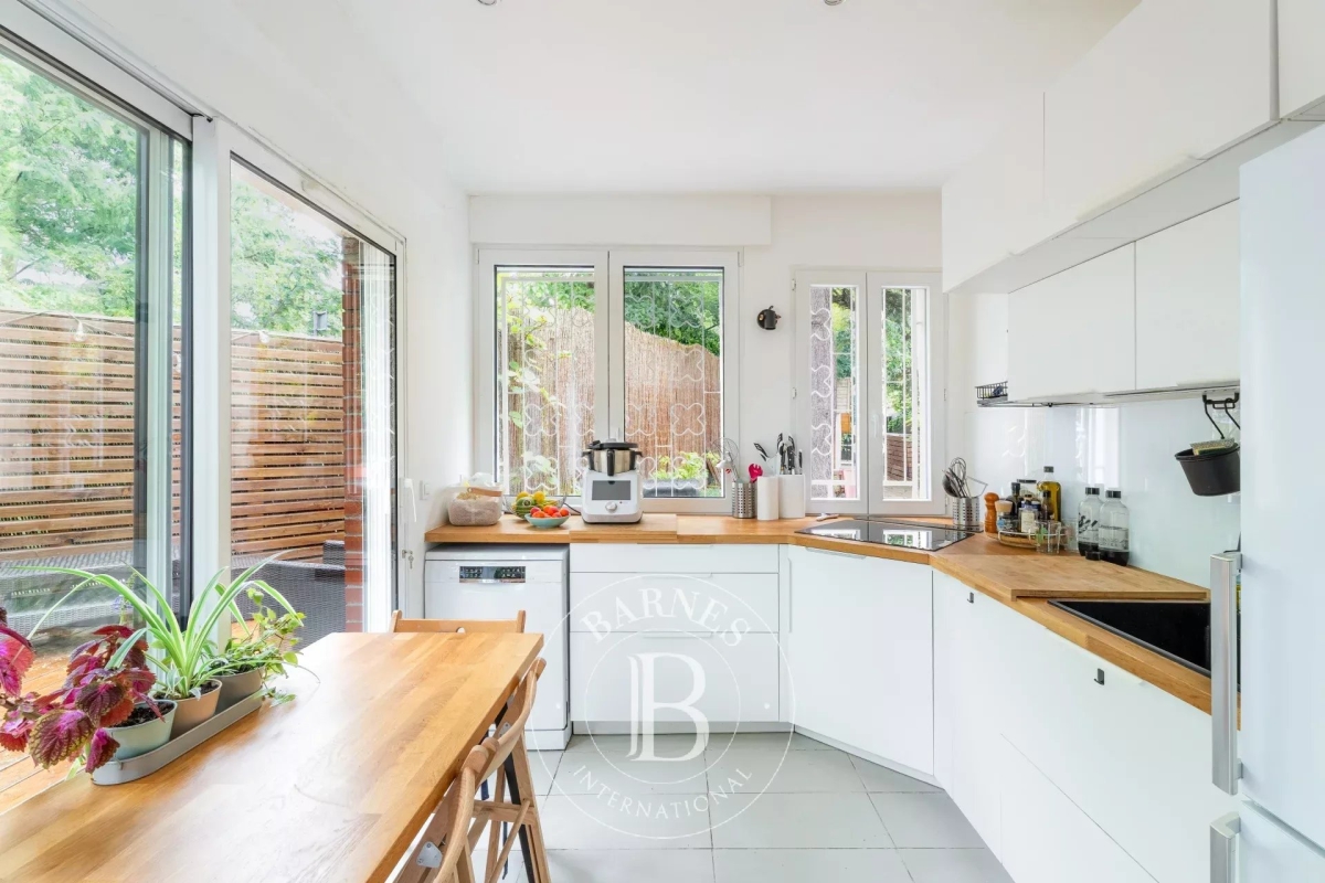 Maison de luxe à vendre à Les Lilas, 1 090 000 €, Photo 3