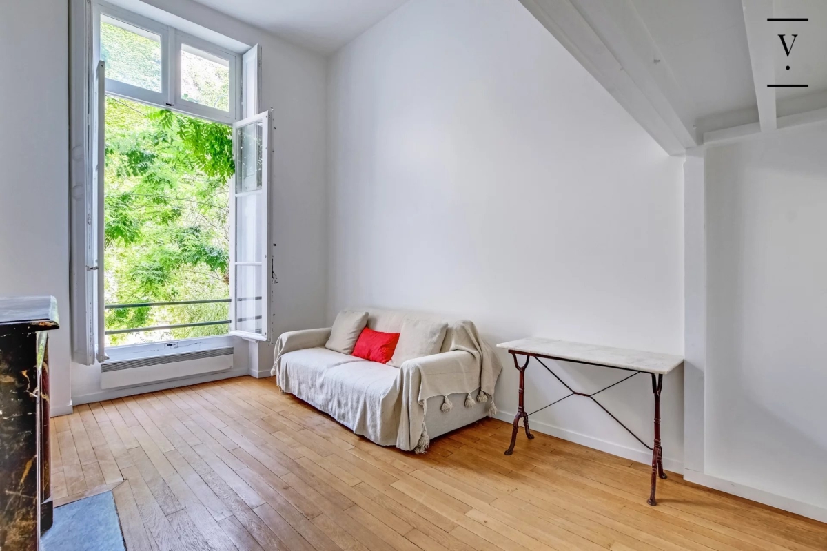 Luxury Apartment for sale in Paris 3ème, 690 000 €, Photo 3