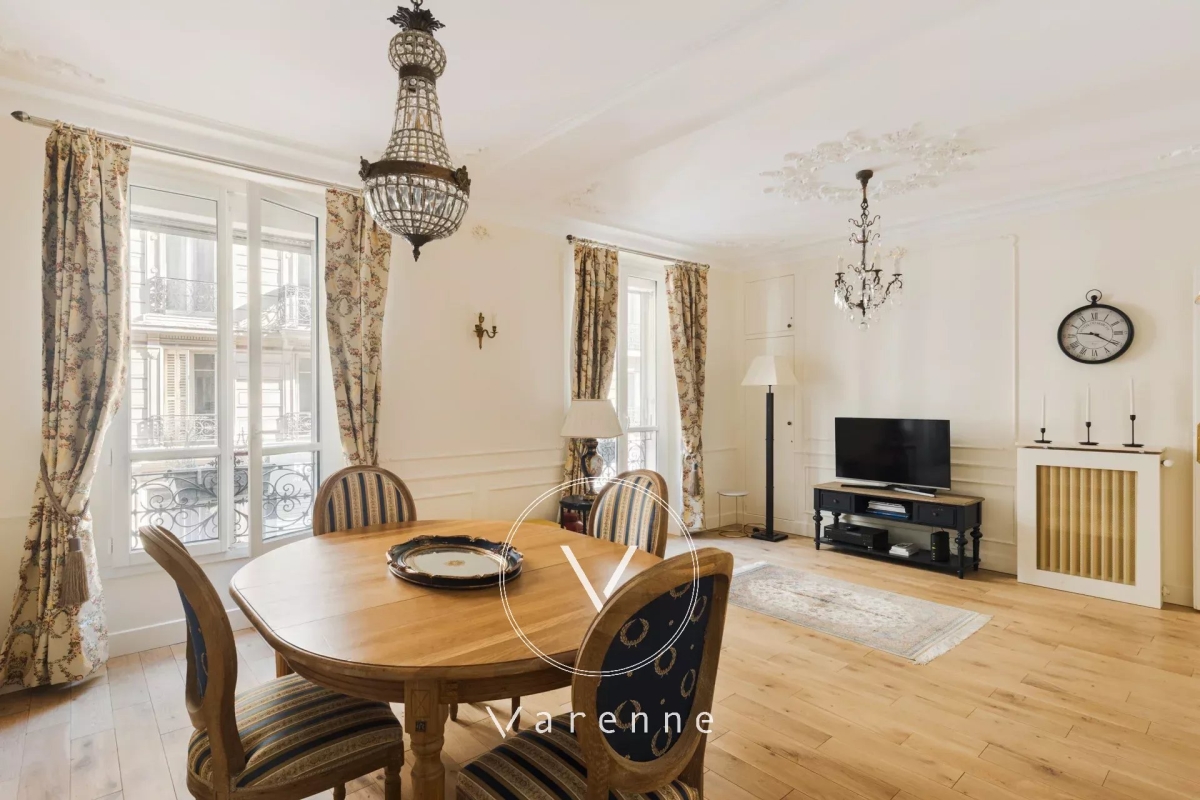 Luxury Apartment for sale in Paris 7Ème, 699 000 €, Photo 3