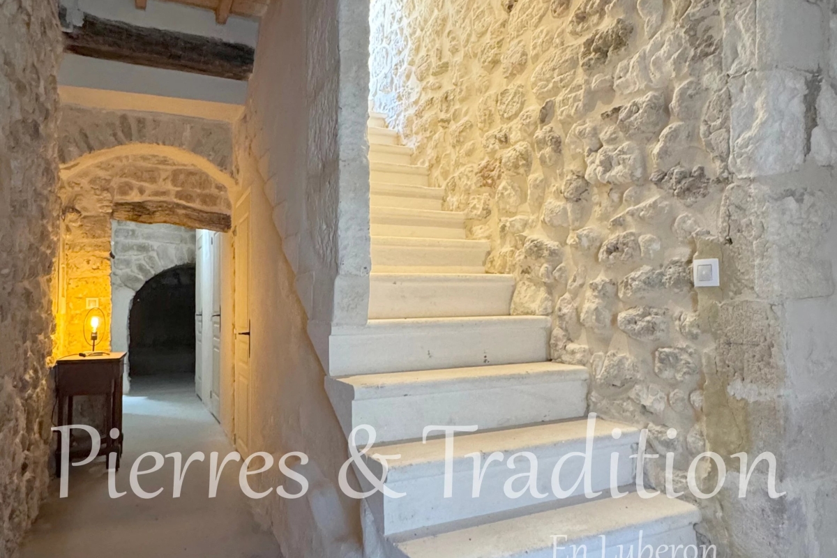 Maison de luxe à vendre à Oppède, 395 000 €, Photo 3