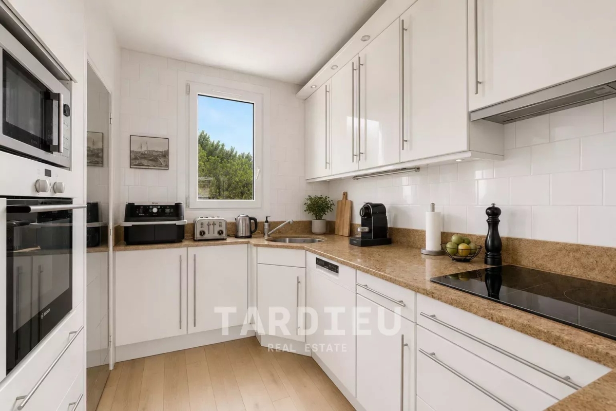 Appartement de luxe à vendre à Saint-Tropez, 1 150 000 €, Photo 3