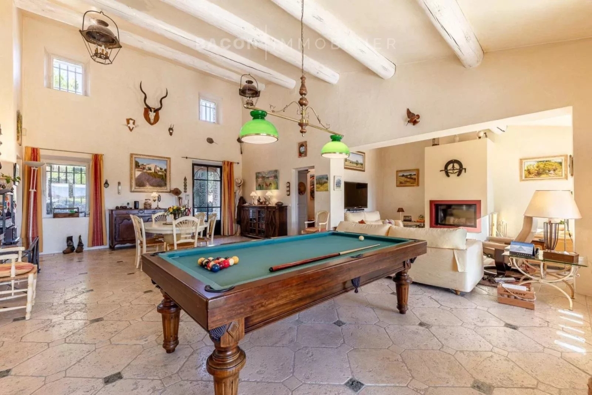 Luxury House for sale in Saint Saturnin les Apt, 1 480 000 €, Photo 5