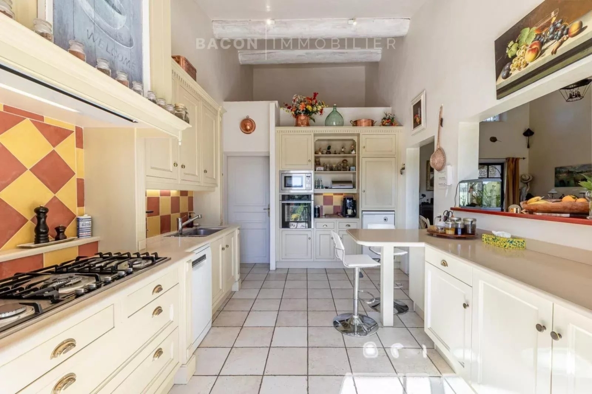 Luxury House for sale in Saint Saturnin les Apt, 1 480 000 €, Photo 7