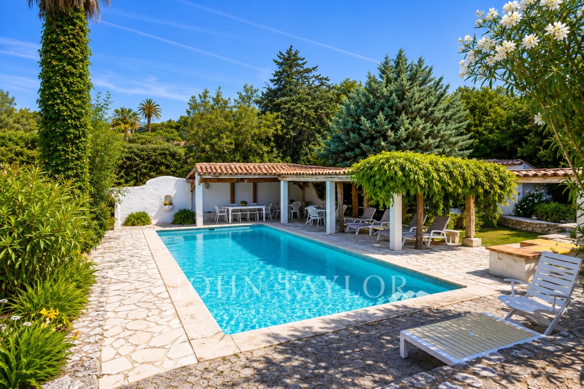 Maison de luxe à vendre à Vence, 996 000 €, Photo 1