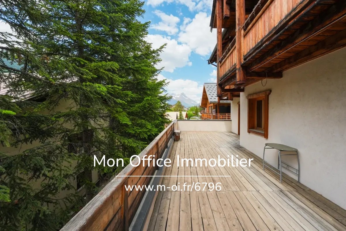 Luxury House for sale in La Salle les Alpes, 2 550 000 €, Photo 2