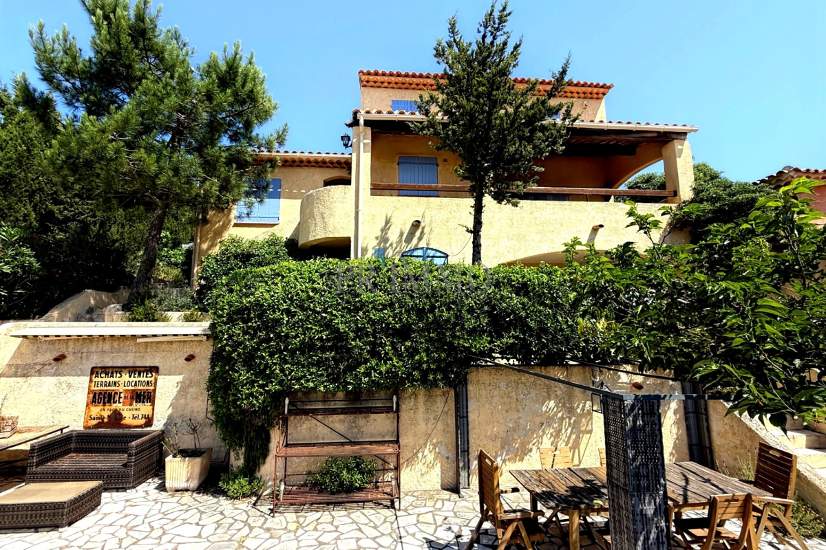 Luxury House for sale in Les Issambres, 690 000 €, Photo 2