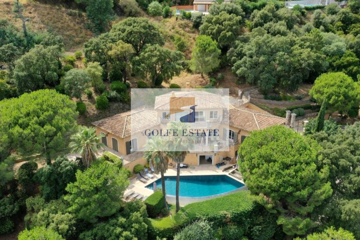 Luxury House for sale in Cavalaire-sur-Mer, 2 250 000 €, Photo 2