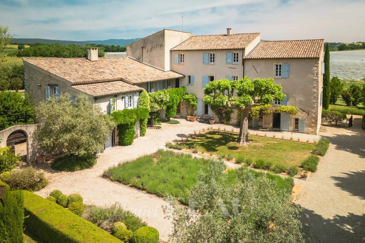 Maison de luxe à vendre à Forcalquier, 2 190 000 €, Photo 2