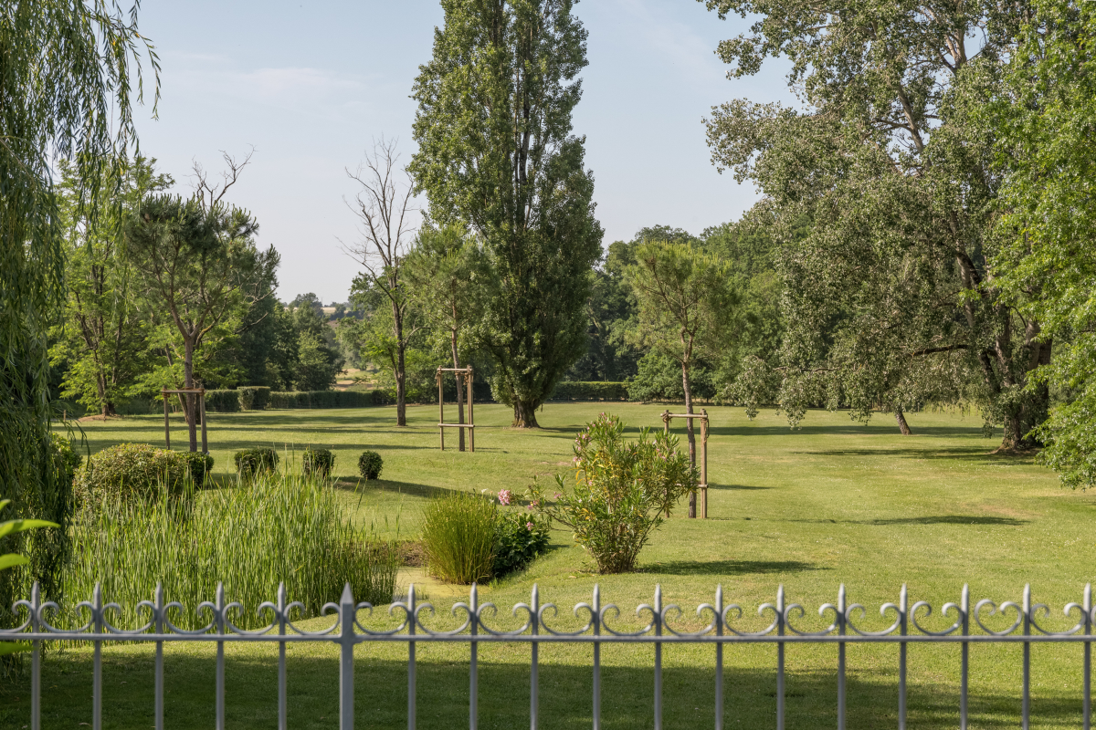 Maison de luxe à vendre à Saint-Vivien-de-Blaye, 1 055 000 €, Photo 3