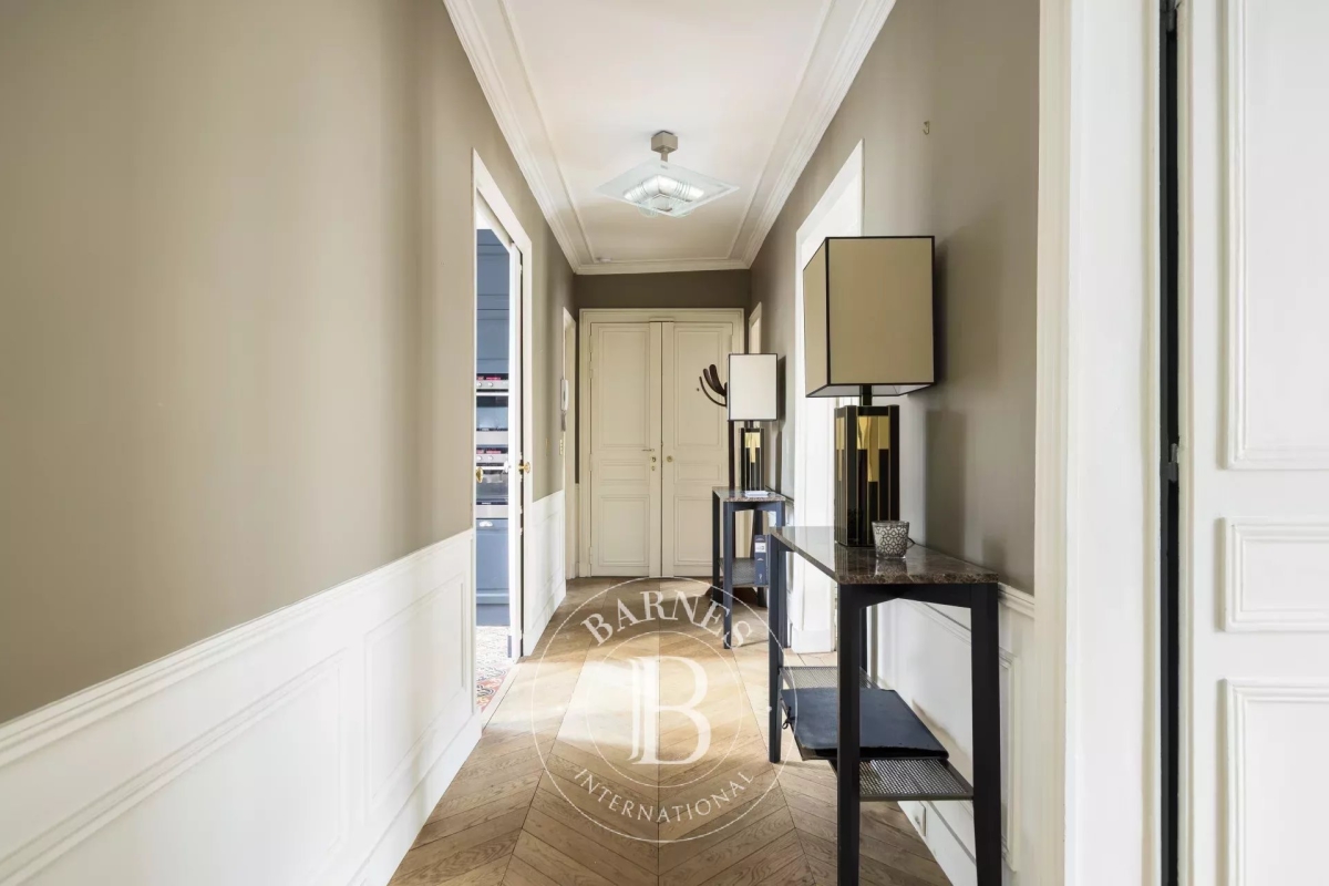 Luxury Apartment for sale in Paris 6Ème, 1 930 000 €, Photo 3